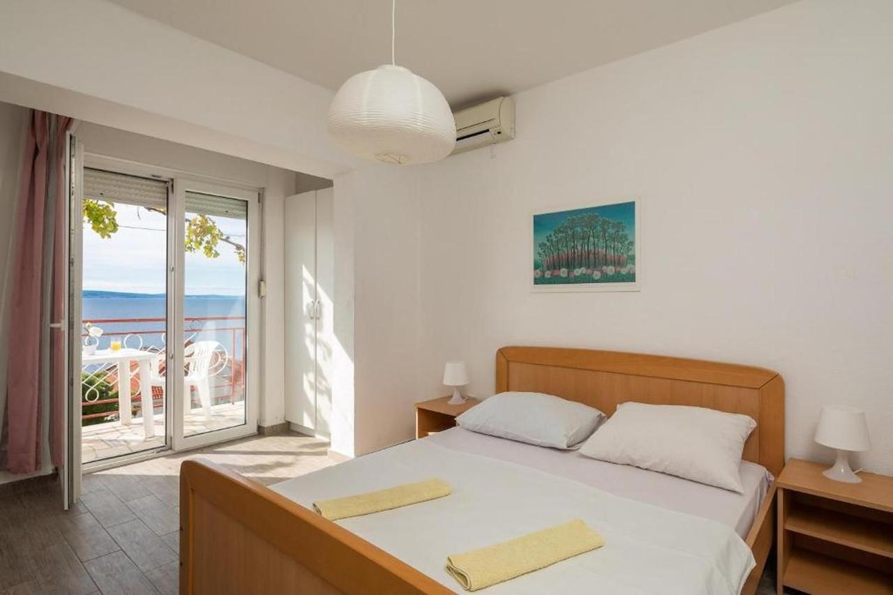 Apartments Roza 奥米什 外观 照片