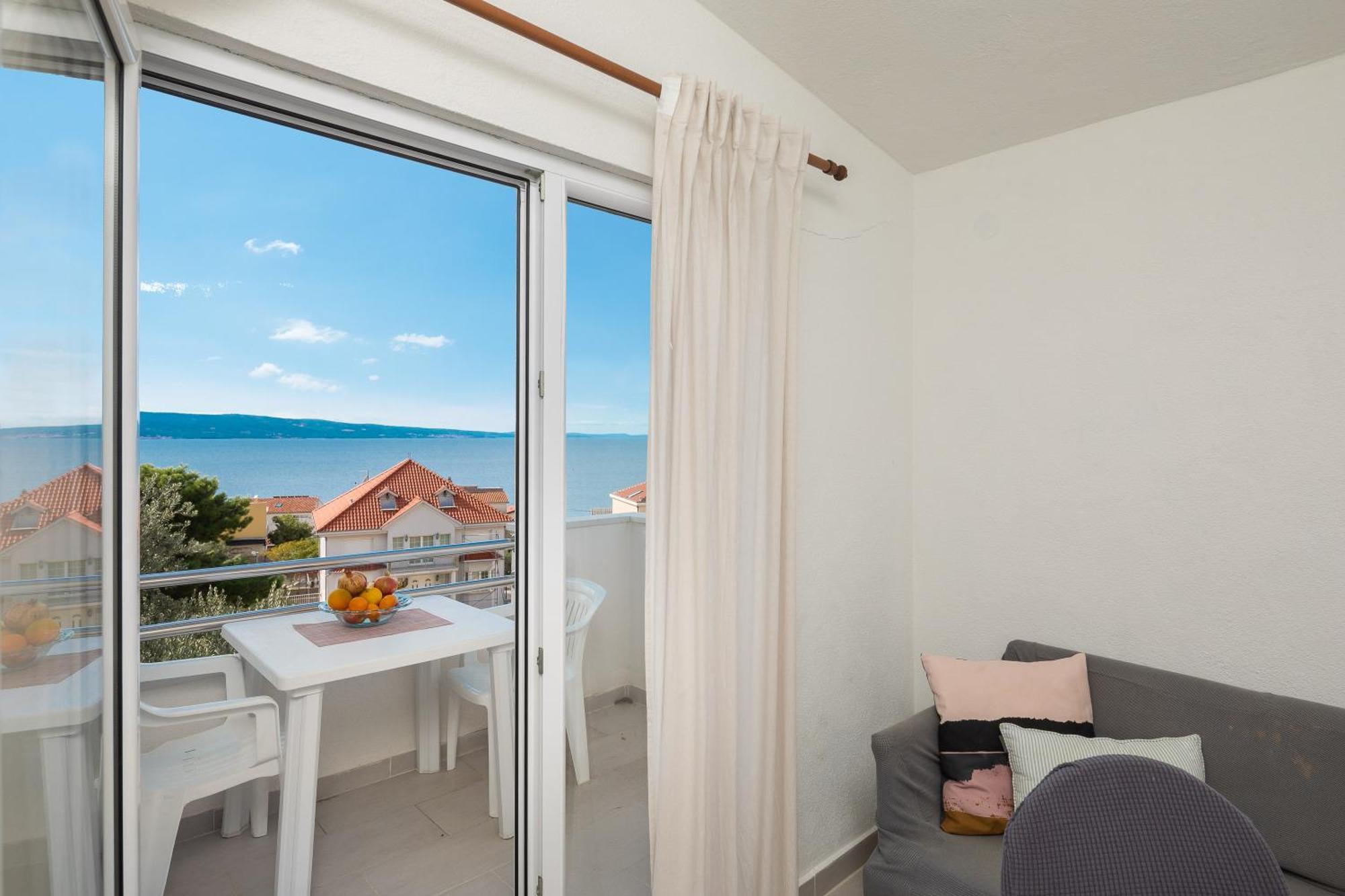 Apartments Roza 奥米什 外观 照片