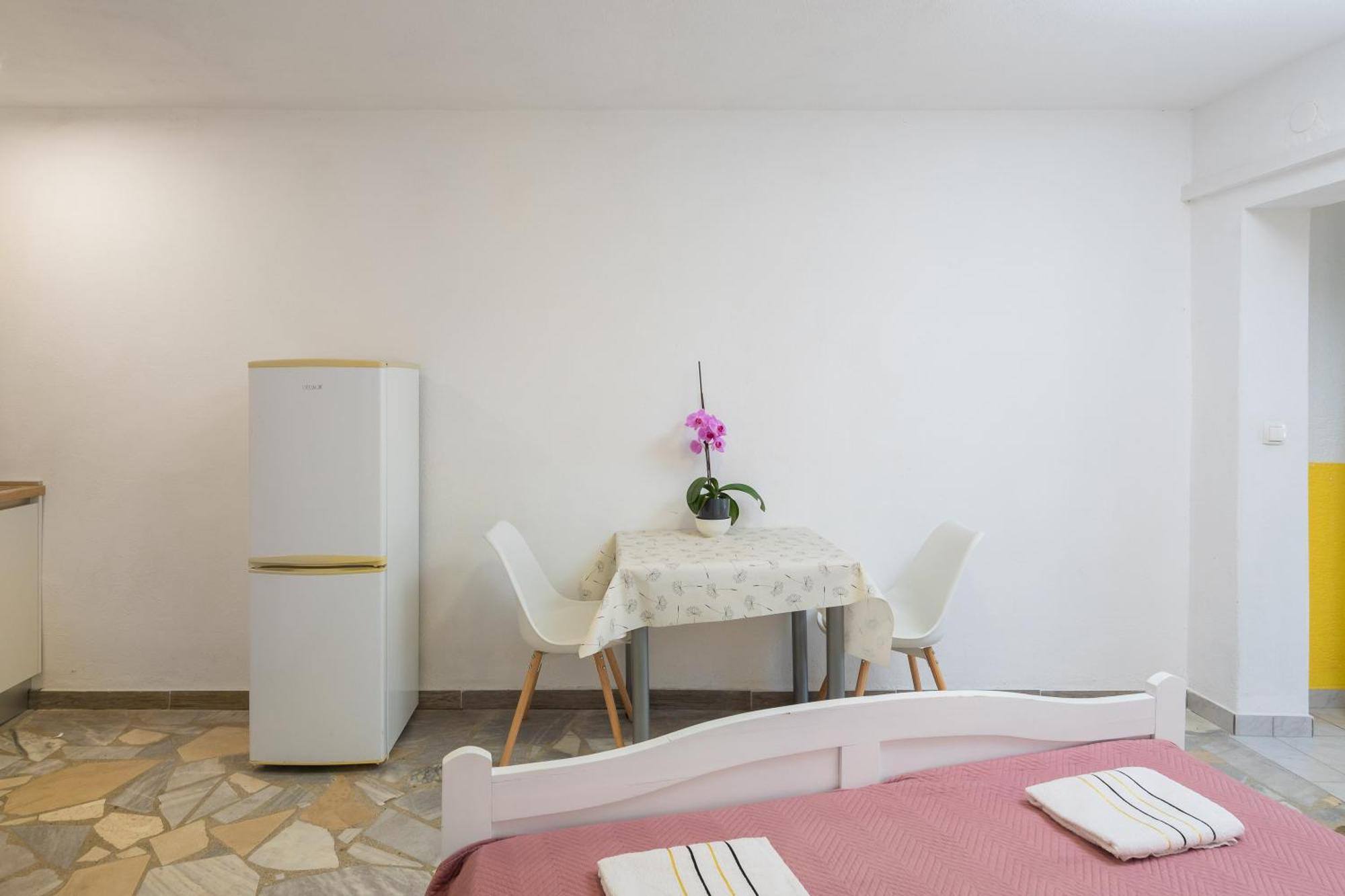 Apartments Roza 奥米什 外观 照片